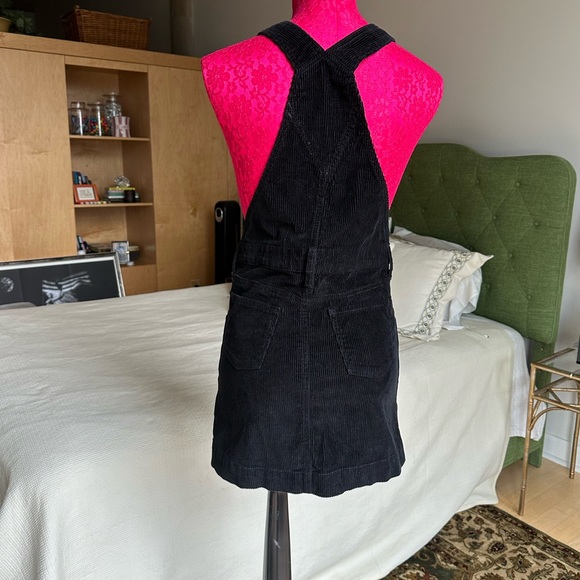 Gap Black Corduroy Jumper - Picture 3 of 4